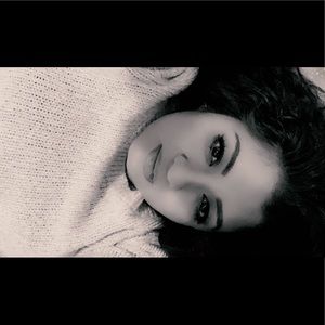 Meet your Posher, Jazmin